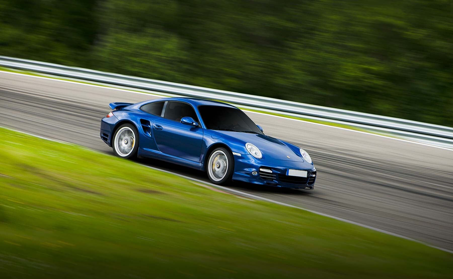 00-LP-Porsche-997-Turbo---C4-POZ-MW10.jpg